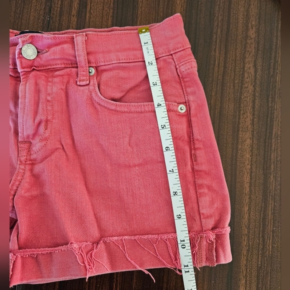 Gap Denim Peach Pink Jeans 3 Inch Shorts Rolled Cuffed Frayed Hem Size 25 R GUC - Picture 7 of 9